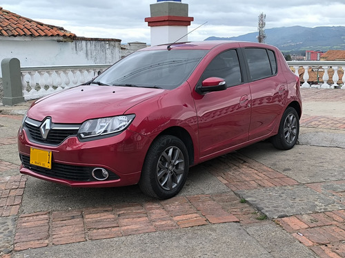 Renault Sandero 1.6 Intens / At