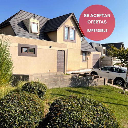 Condominio / Piscina / 4d 3b Oportunidad (83024)