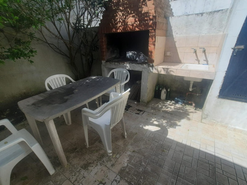 Triplex Amplio Y En Impecable Estado A La Venta Sin Expensas