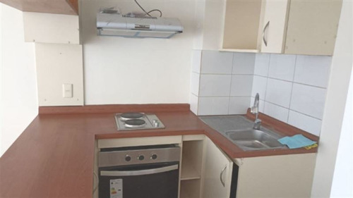 Imagen 3 de 16 de Departamento En Arriendo De 1 Dorm. En Estación Central