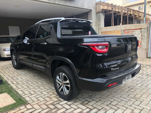 Imagem 3 de 12 de Fiat Toro 2017 2.0 Volcano 4x4 Aut. 4p