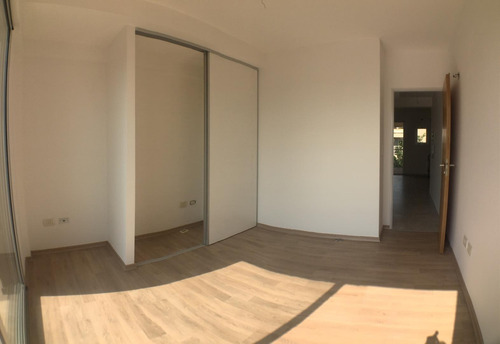 Oportunidad - Departamento Con Cochera En Villa Sarmiento