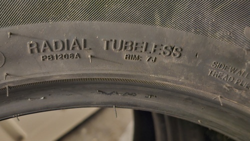 Llantas Wanli Sa302 225/55r17 97w Runflat (pack De 2)) W (Usado)