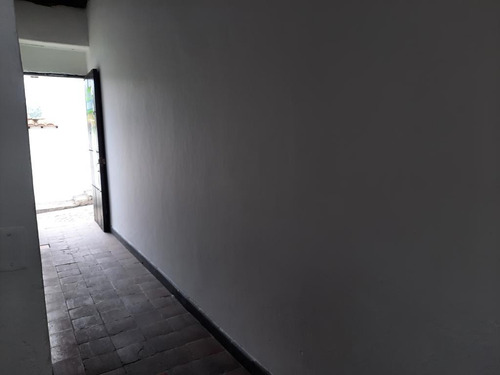 Imagen 14 de 17 de Casa En Arriendo En Girón Centro. Cod 97019