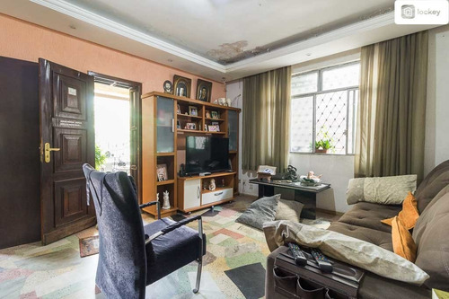 Imagem 3 de 15 de Aluguel De Casa Com 374m² E 7 Quartos - 10789