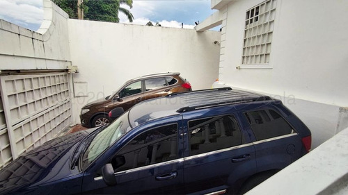 Imagen 10 de 12 de Casas En Venta Mls 22-14918 Prados Del Este 04143448628