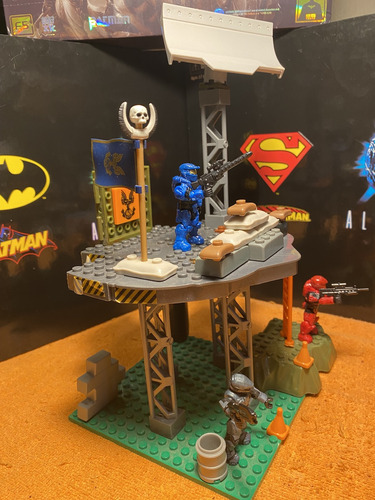 Megabloks Mega Construx Halo Battle Stage (9) (Usado)