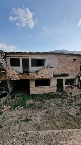 En Venta Proyecto De 14 Townhouses Terminados En Obra Gris