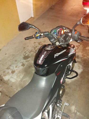 Bajaj Rouser 2014