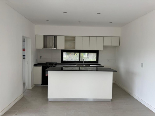 Venta De Casa 5 Ambientes A Estrenar En Barrio San Pablo