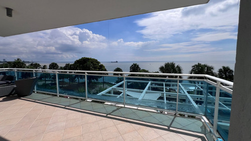Apartamento En Venta Amueblado Frente Al Mar, Malecon De Santo Domingo