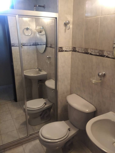 Imagen 10 de 13 de En Venta Apartamento Urb Narayola // 04146878567