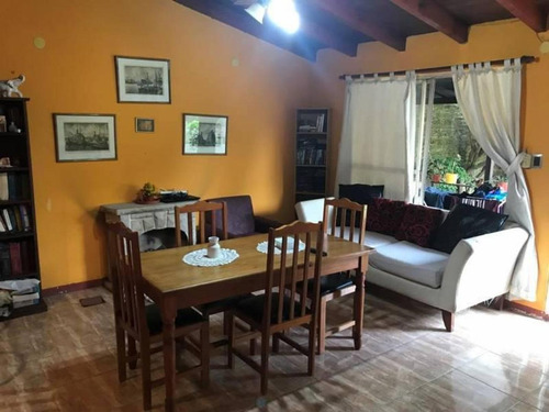 Imagen 12 de 16 de En Venta. 2 Casas Con 3 Dormitorios Cada Una. Patio C/ Parri