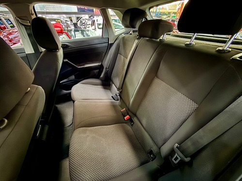 Volkswagen Pólo 1.0 MPI TOTAL