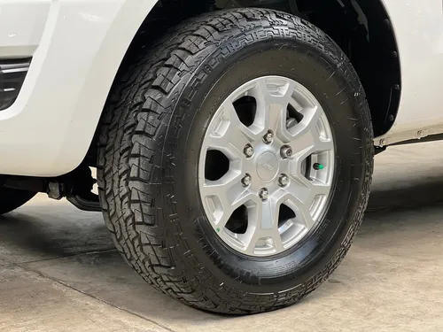 Ford Ranger Xls 2.5 Gasolina 4x2 Tracción Trasera Original