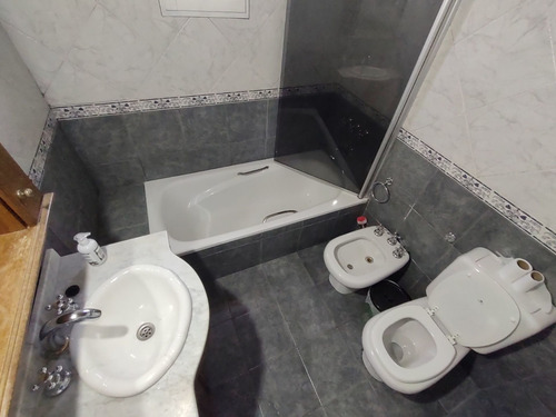 Imagen 13 de 17 de Duplex 3 Ambientes En Venta En Moron Con Cochera