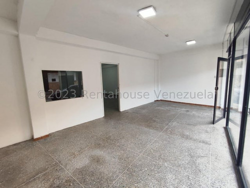 Local En Venta Con Excelente Ubicación En El Centro De Barquisimeto Kenlimar Nieto 23-25206