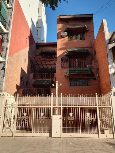 Casa En Venta - 6 Dormitorios 6 Baños - Cocheras - 556mts2 - Villa Del Parque