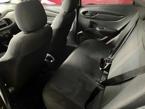 Imagen 5 de 8 de Chevrolet Onix 2018 1.4 Joy Ls + 98cv