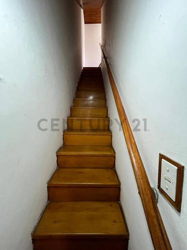 Venta Casa 4 Ambientes+escritorio - Patio - Parrilla - Terraza - Floresta