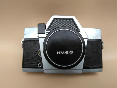 Camarapedia: Camara Rusa Kiev 10 Estuche Funciona K1 Cam3