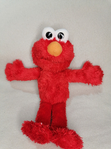 Peluche Original Elmo Plaza Sesamo Hasbro 24cm. -. 