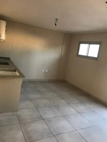 Imagen 2 de 7 de Monoambiente En Venta - Haedo Centro