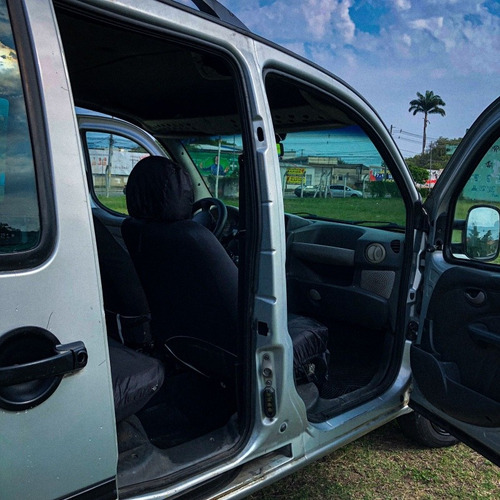 Imagem 5 de 6 de Fiat Doblo 2008 1.8 Elx Flex 5p