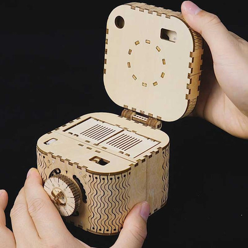 Caixa de tesouro com mecanismo de quebra-cabeça de madeira Robotime