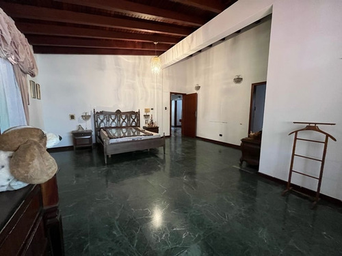 Imagen 19 de 26 de Se Vende Casa 539 M2 5h/5b/6p Santa Paula