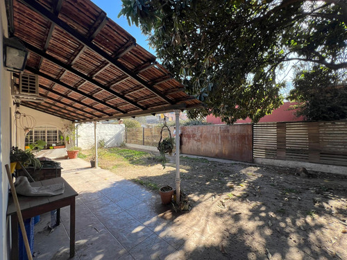 Venta - Casa Planta Baja - B° Arguello Sobre Av. Rafael Nuñez