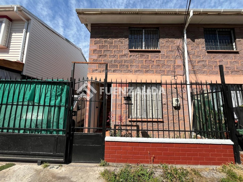 Casa En Venta De 2 Dorm. En Puente Alto