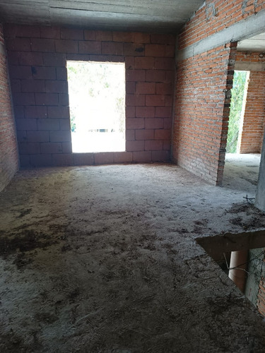 Casa En Venta En Obra Gris, Tetela Del Monte Con 3 Rec. Y Jacuzzi... 2,600,000