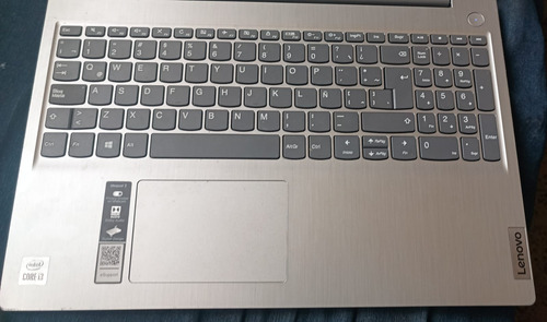 Laptop Lenovo Idealpad 3 Core I3-1005g1 8gb Ram Gris (Usado)