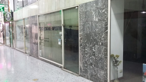 Imagen 2 de 16 de Local En Venta En Quilmes