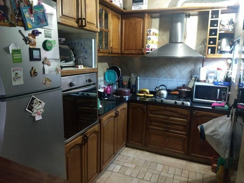 Imagen 3 de 24 de Amplia Propiedad Con Casa , Departamento Y Quincho.