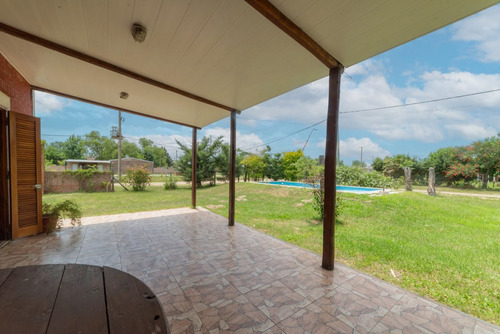 Casa/quinta En Venta De 2 Dormitorios, Arroyo Leyes