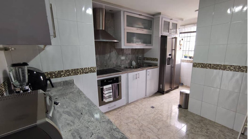 Apartamento En Venta En La Trinidad Remodelado Laro