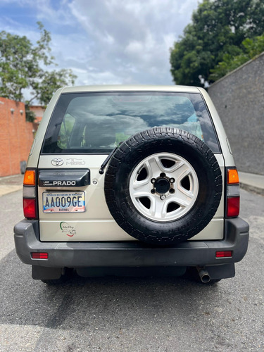 Toyota Meru *hd*