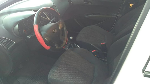 Imagem 7 de 8 de Hyundai Hb20 2019 1.0 Unique Flex 5p