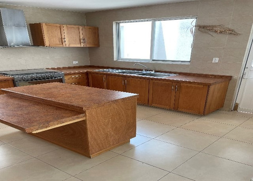 Imagen 4 de 14 de Gran Jardín Muy Amplia