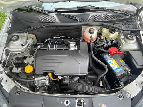 Imagen 16 de 16 de Renault Clio 2014 1.2 Mio Confort Abs Abcp
