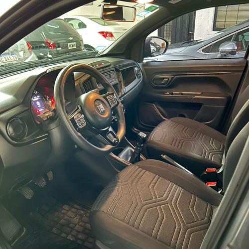 Fiat Strada 1.4 8v Freedom Cd