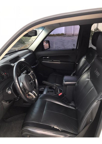 Jeep Cherokee Limite 2011 4x2 Como Nueva