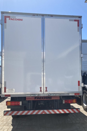 Iveco Tector 11190 Con Furgon Seco Facchini