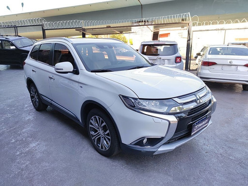 Imagem 2 de 15 de Mitsubishi Outlander 3.0 Gt 4x4 V6 24v