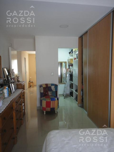 Imagen 20 de 25 de Departamento - Adrogue
