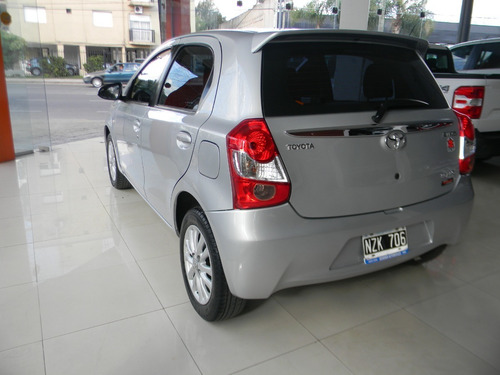 Imagen 4 de 23 de Toyota Etios 1.5 Xls Mt 5 Ptas 90cv 2014!!!! Exelente!!