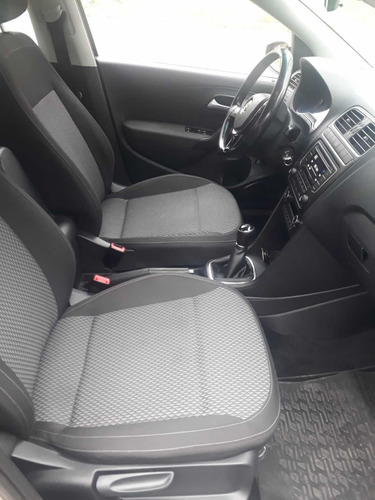 Imagen 10 de 10 de Volkswagen Polo 2018 1.6 Comfortline