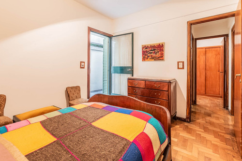 Venta 3 Amb. Patio. Apto Crédito Y Profesional. Caballito Norte.